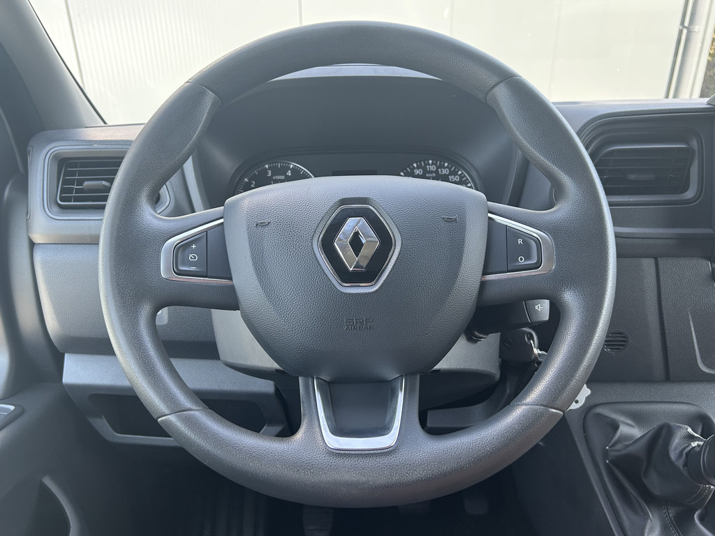 Renault Master T35 2.3 dCi 145 PK / L4H3 / MAXI WB 433 / DUBBEL LUCHT / INRICHTING / 3-ZITS / TREKHAAK / CAMERA / 3000 KG AHG / 12