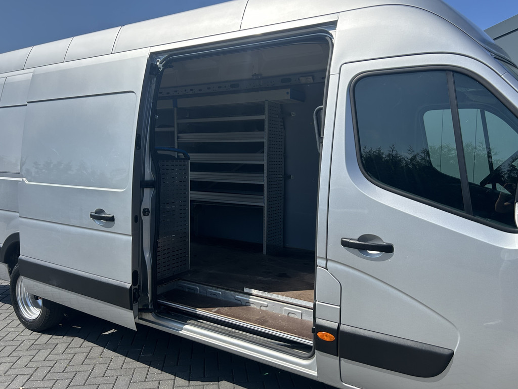 Renault Master T35 2.3 dCi 145 PK / L4H3 / MAXI WB 433 / DUBBEL LUCHT / INRICHTING / 3-ZITS / TREKHAAK / CAMERA / 3000 KG AHG / 9