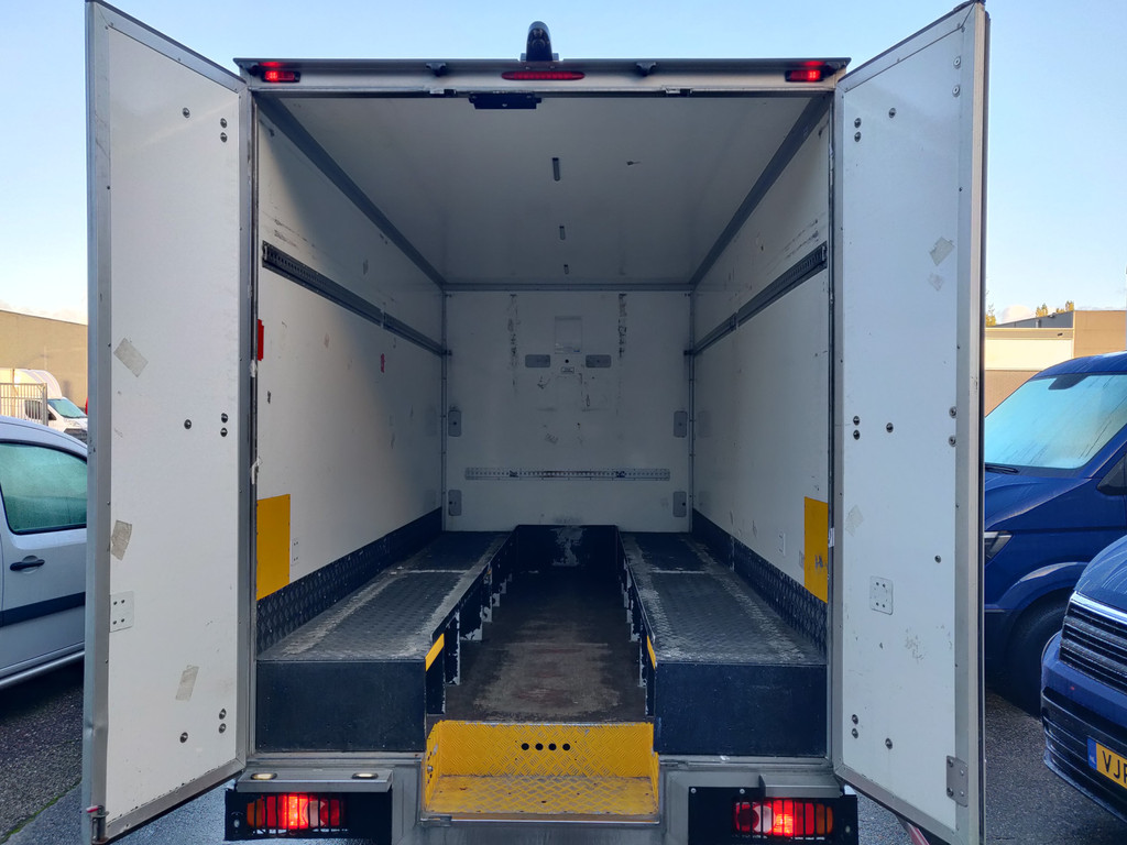 Renault Master T35 2.3 dCi 150 BAKWAGEN / LOWLINER Autom Nw Mod 10