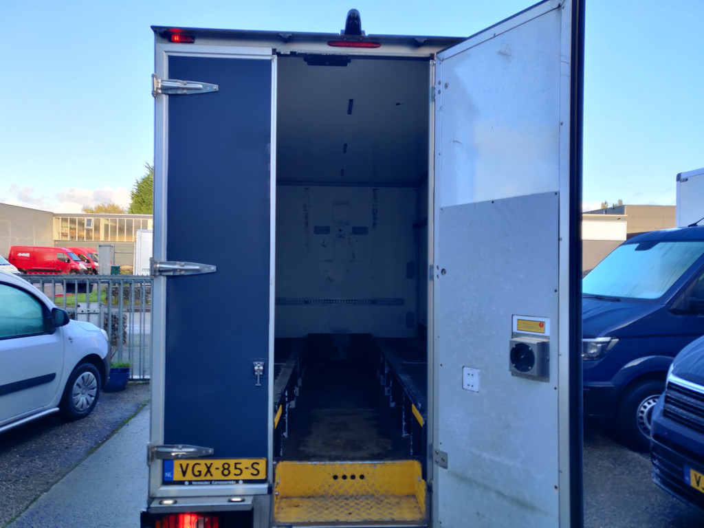 Renault Master T35 2.3 dCi 150 BAKWAGEN / LOWLINER Autom Nw Mod 11