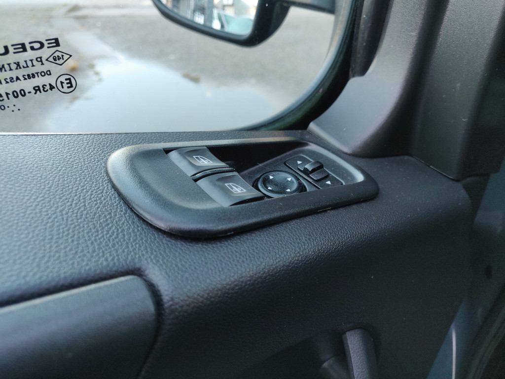 Renault Master T35 2.3 dCi 150 BAKWAGEN / LOWLINER Autom Nw Mod 14