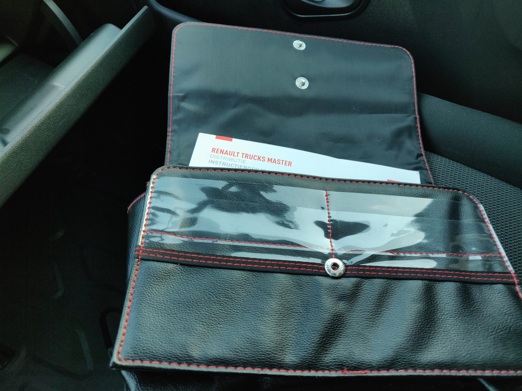 Renault Master T35 2.3 dCi 150 BAKWAGEN / LOWLINER Autom Nw Mod 20