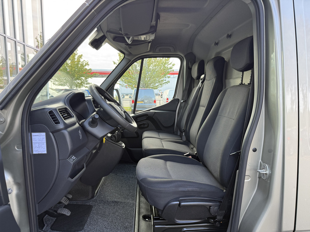 Renault Master T35 2.3 dCi 150 L2H2 ZB Edition | NL-auto | 18 Sportvelgen | 3.5T Trekhaak | 2x Schuifd. | Carplay | Camera 11