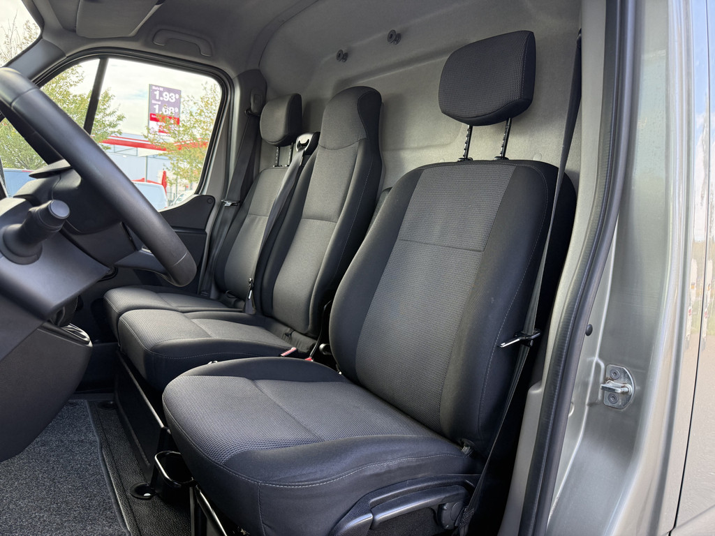 Renault Master T35 2.3 dCi 150 L2H2 ZB Edition | NL-auto | 18 Sportvelgen | 3.5T Trekhaak | 2x Schuifd. | Carplay | Camera 12