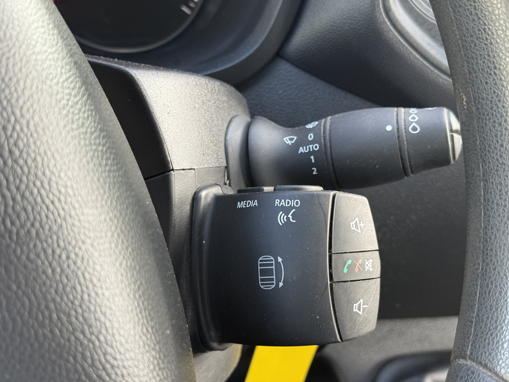 Renault Master T35 2.3 dCi 150 L2H2 ZB Edition | NL-auto | 18 Sportvelgen | 3.5T Trekhaak | 2x Schuifd. | Carplay | Camera 18