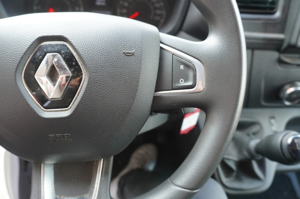 Renault Master T35 2.3 dCi 150PK L2H2 Energy Comfort nr. V196 | Airco | Cruise | Navi | camera | Trekhaak 3.500KG 18