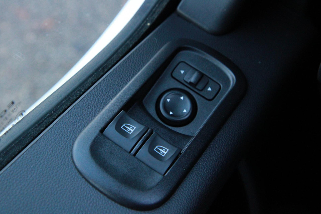 Renault Master T35 2.3 dCi 150PK L2H2 Trekhaak / Camera / App connect / 3 zits 16