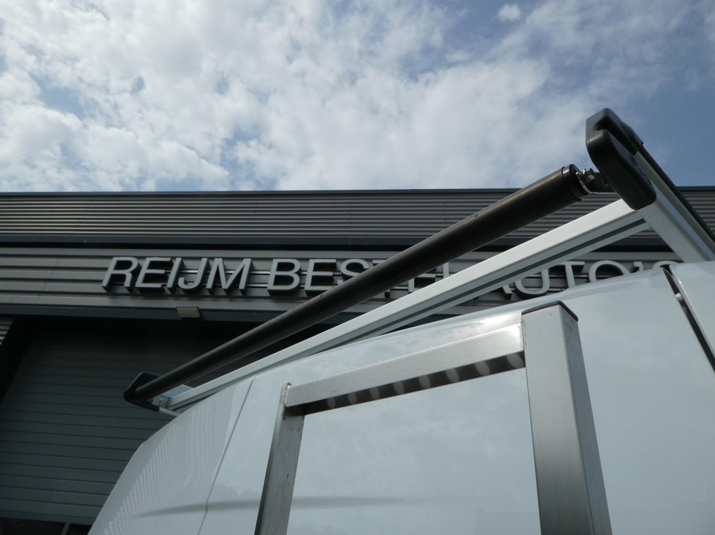 Renault Master T35 2.3 dCi 150pk, L2H2, Airco, Camera, Trekhaak, 3-Zits, PDC. 8