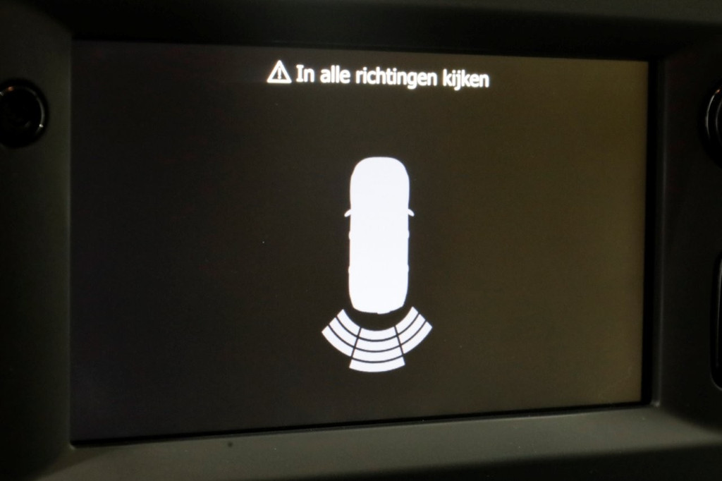 Renault Master T35 2.3 dCi 150pk L2H2 Automaat Imperiaal/2x Schuifdeur 03-2020 17