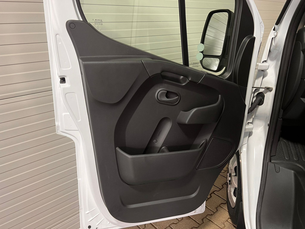 Renault Master T35 2.3 dCi 165 L3 Meubelbak / Platform VVB412 STX Cargo 13