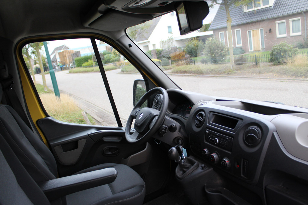 Renault Master T35 2.3 dCi 170PK Euro6 L2H2 â 3-zits â 2x schuifdeur â airco â navigatie 11