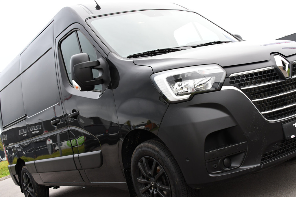 Renault Master T35 2.3 dCi 180 L2H2 Black Edition Camera, Cruise, Carplay, 2 x Schuifdeur, 180pk, Automaat, Trekhaak, Multimedia, Uniek! 20