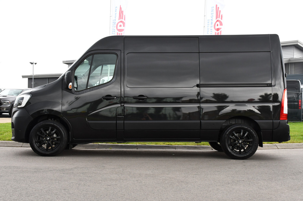 Renault Master T35 2.3 dCi 180 L2H2 Black Edition Camera, Cruise, Carplay, 2 x Schuifdeur, 180pk, Automaat, Trekhaak, Multimedia, Uniek! 9