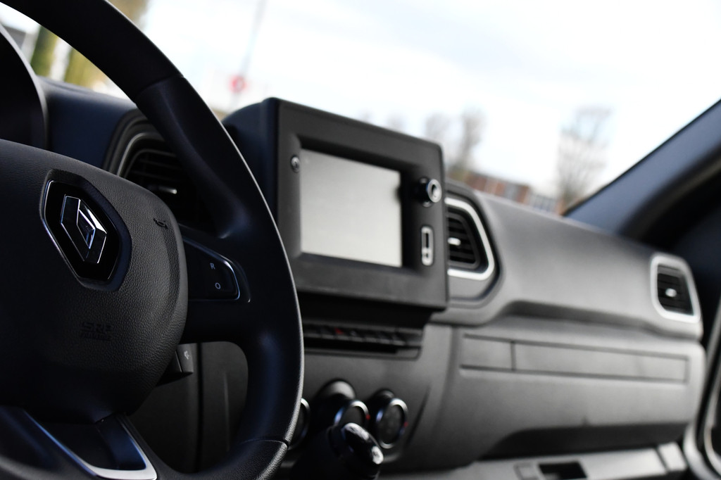 Renault Master T35 2.3 dCi 180 L3H2 Black Edition Camera, 180pk, Cruise, Carplay, Multimedia, Trekhaak, Sensoren, NAVI, Uniek! 15