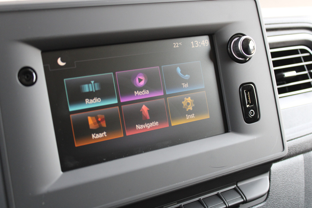 Renault Master T35 2.3 dCi 180pk L3H2 - Airco - Navigatie - Camera - Cruise - Parkeersensoren - 105l tank - Rijklaar 11