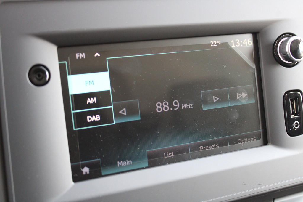 Renault Master T35 2.3 dCi 180pk L3H2 - Airco - Navigatie - Camera - Cruise - Parkeersensoren - 105l tank - Rijklaar 12