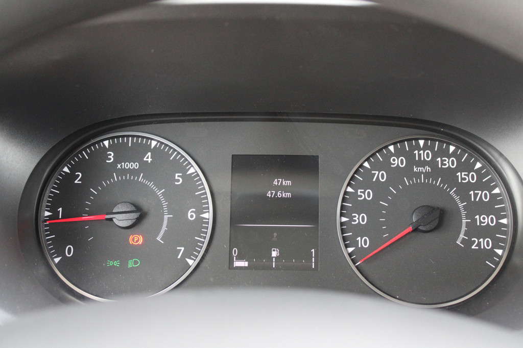 Renault Master T35 2.3 dCi 180pk L3H2 - Airco - Navigatie - Camera - Cruise - Parkeersensoren - 105l tank - Rijklaar 8