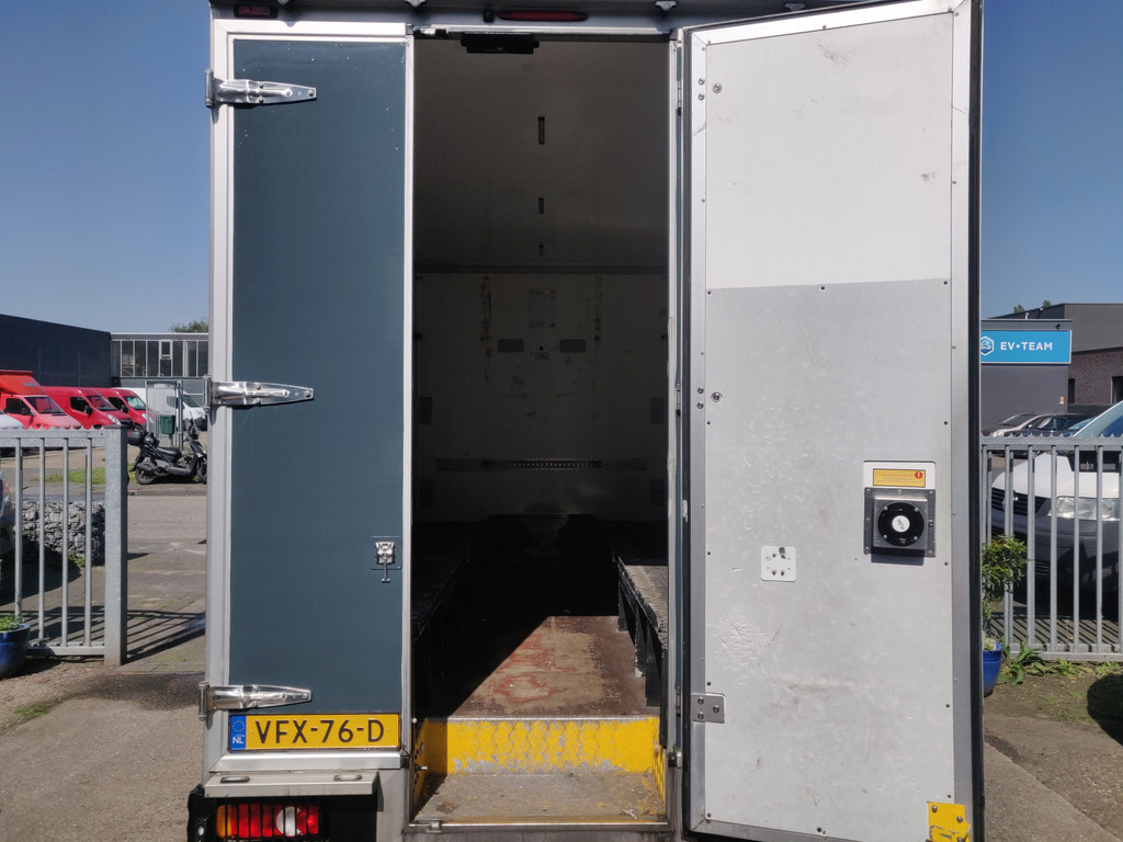 Renault Master T35 2.3 dCi Bakwagen / LOWLINER Autom 11