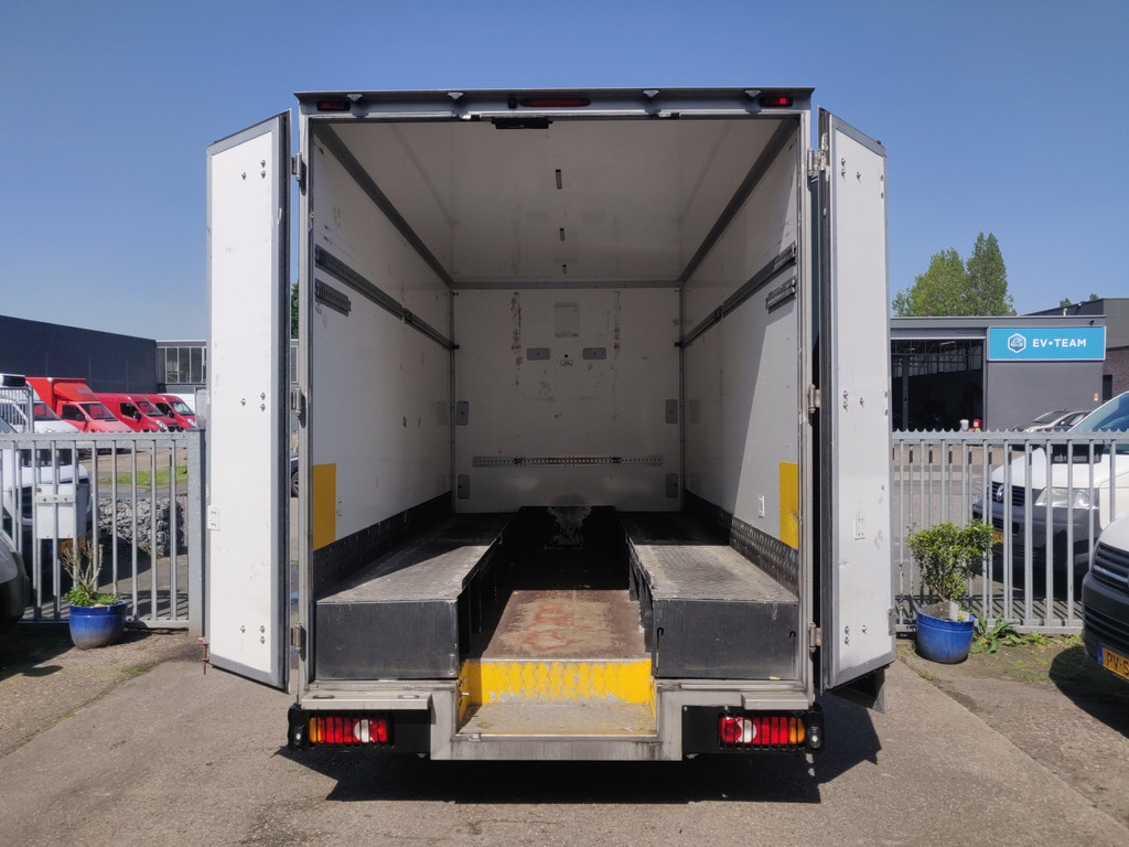 Renault Master T35 2.3 dCi Bakwagen / LOWLINER Autom 12