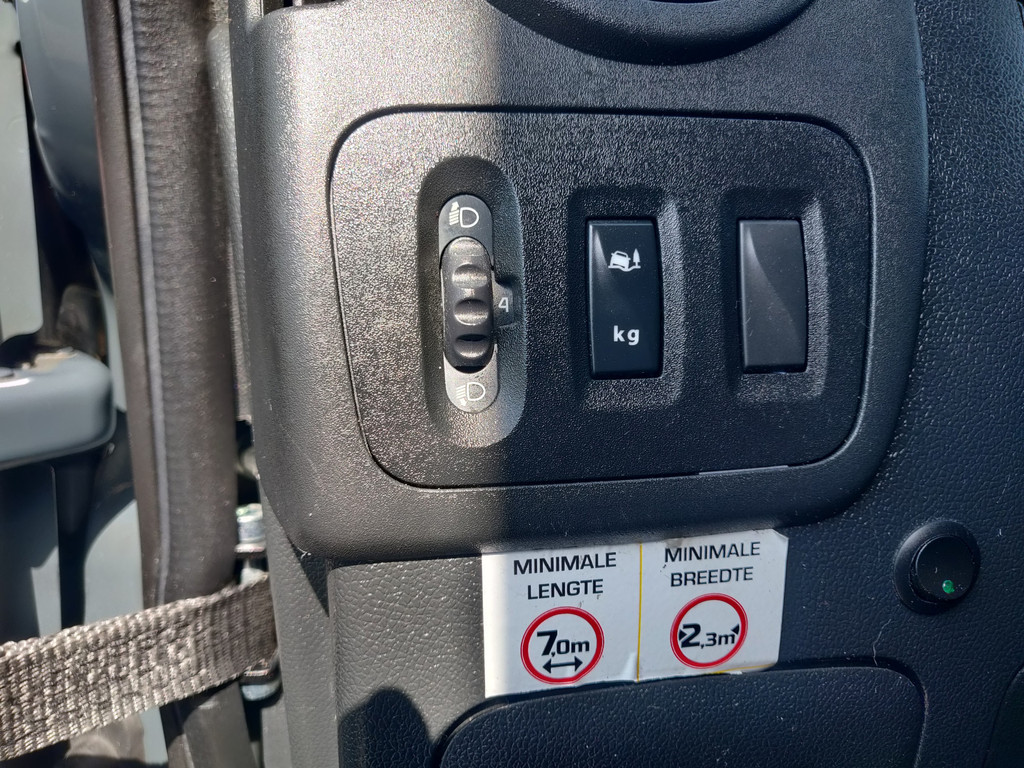 Renault Master T35 2.3 dCi Bakwagen / LOWLINER Autom 16