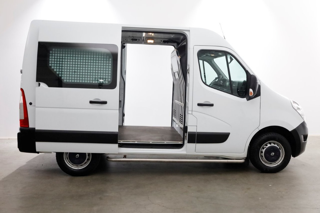 Renault Master T35 2.3 dCi E6 L1H2 Airco/Camera/2x Schuifdeur 09-2017 12