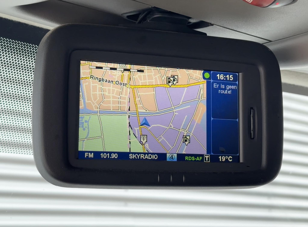 Renault Master T35 2.3 dCi L2H2 11