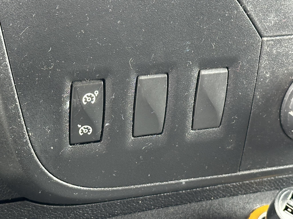 Renault Master T35 2.3 dCi L2H2 12