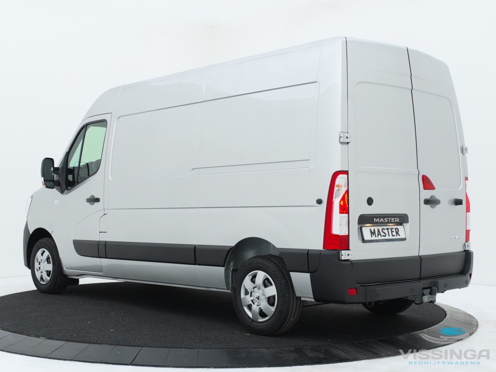 Renault Master T35 2.3 dCi L2H2 150 pk Twin-Turbo 17