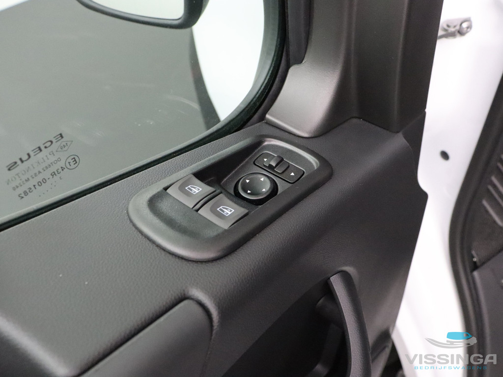 Renault Master T35 2.3 dCi L2H2 180 pk A-Edition 10