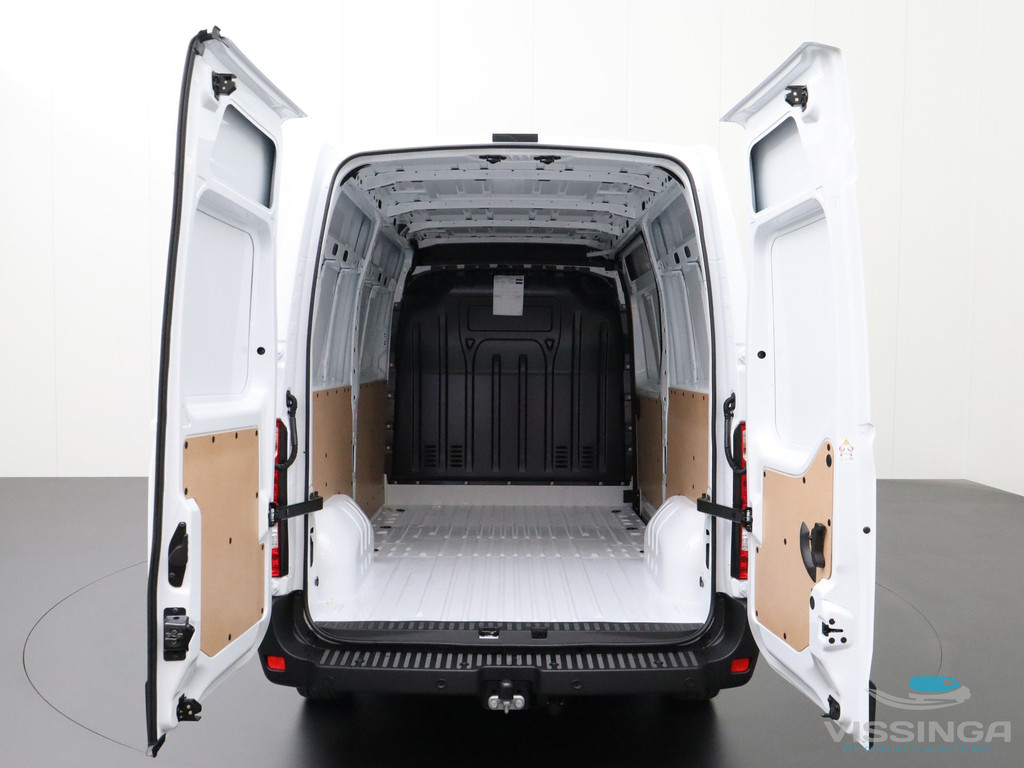 Renault Master T35 2.3 dCi L2H2 180 pk A-Edition 9