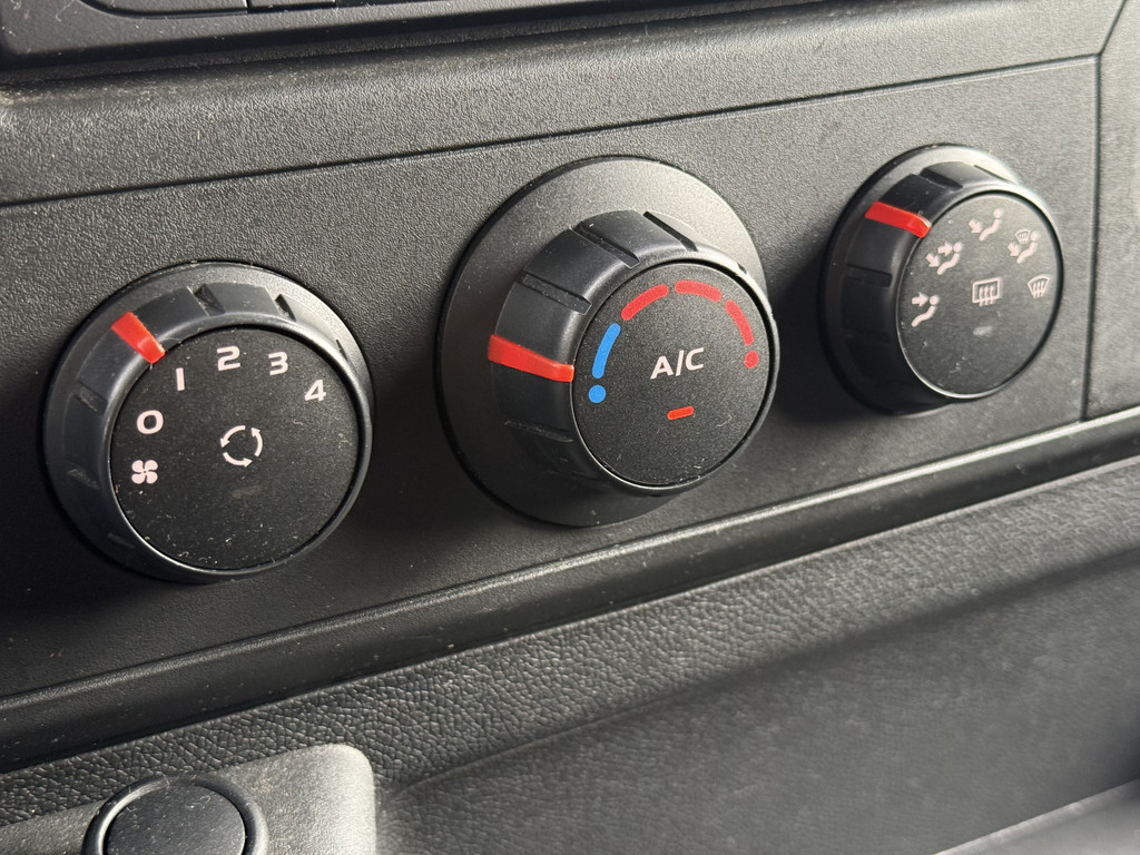 Renault Master T35 2.3 dCi L2H2 Energy | Trekhaak | Camera | Airco | PDC 18