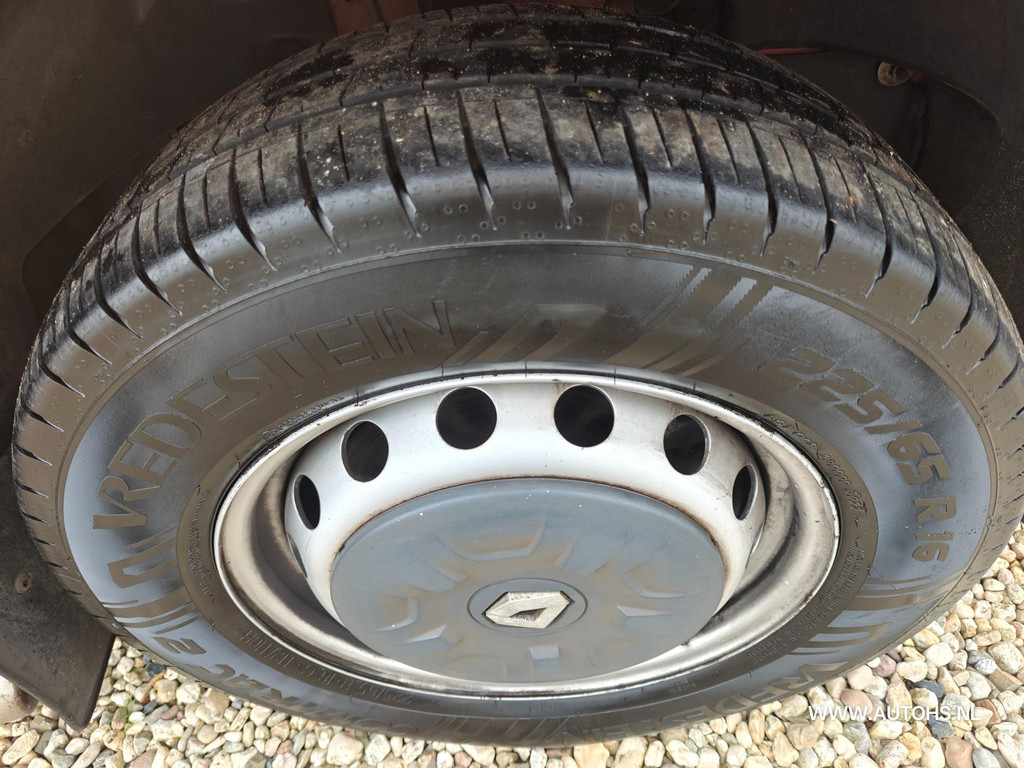 Renault Master T35 2.3 dCi L2H2 , Euro 6 , 130 PK , lage km , nette bus 16