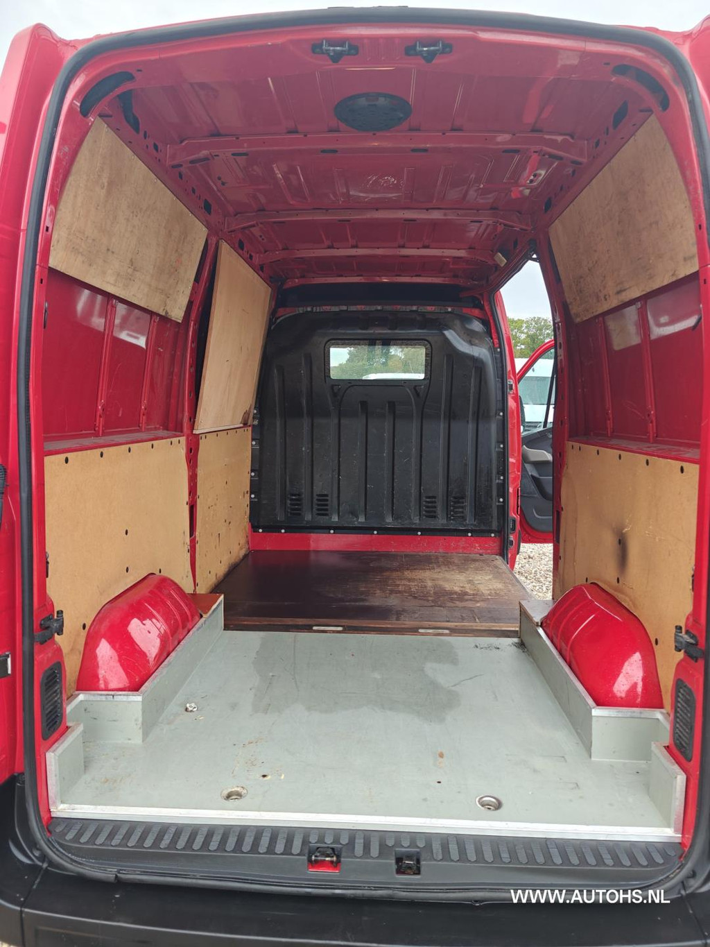 Renault Master T35 2.3 dCi L2H2 , Euro 6 , 130 PK , lage km , nette bus 19