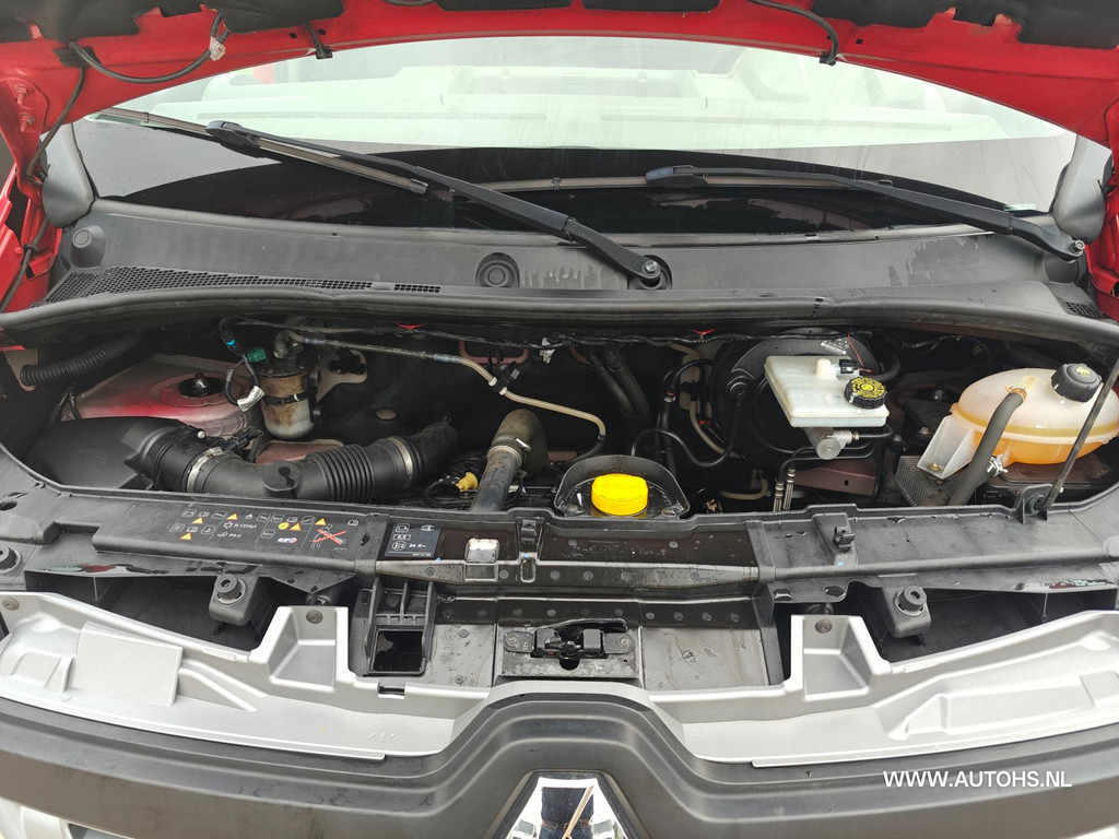 Renault Master T35 2.3 dCi L2H2 , Euro 6 , 130 PK , lage km , nette bus 21