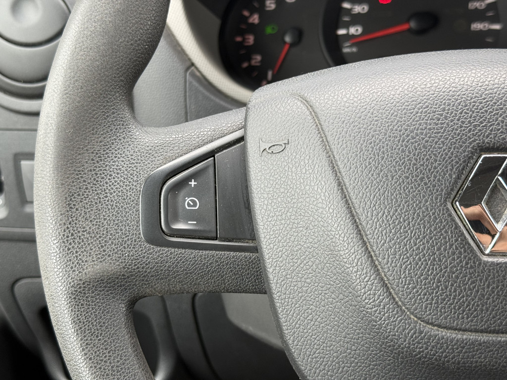 Renault Master T35 2.3 dCi L2H2 | NL-auto | 1e Eig | Navi | Cruisec. | Trekhaak 16