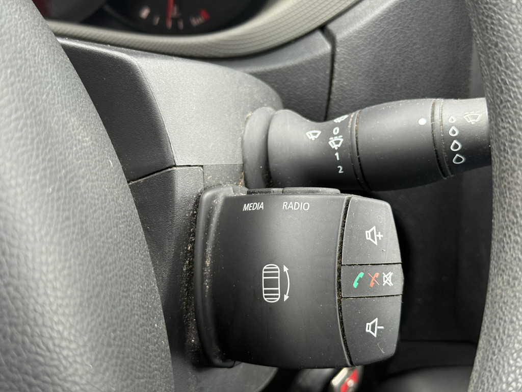 Renault Master T35 2.3 dCi L2H2 | NL-auto | 1e Eig | Navi | Cruisec. | Trekhaak 19