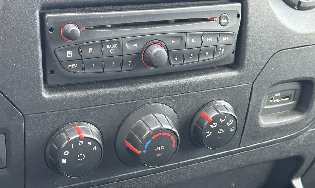 Renault Master T35 2.3 dCi L2H3 Airco|Navi|Trekhaak|Weining kms 8