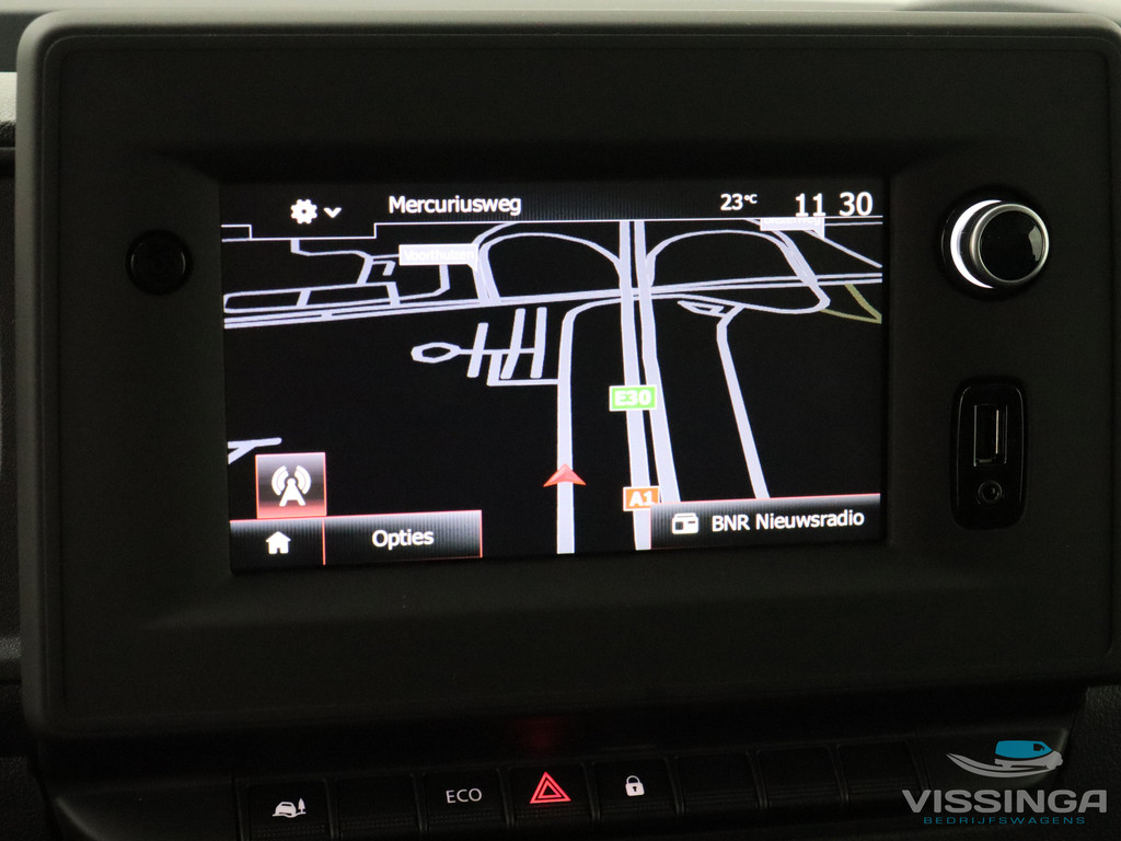 Renault Master T35 2.3 dCi L3H2 180 pk Vissinga Special M++ 17