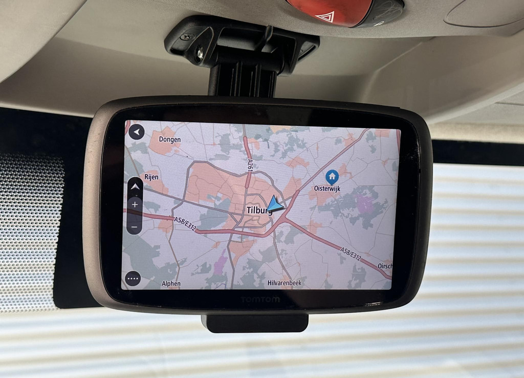 Renault Master T35 2.3 dCi L4 Bakwagen met laadklep 8