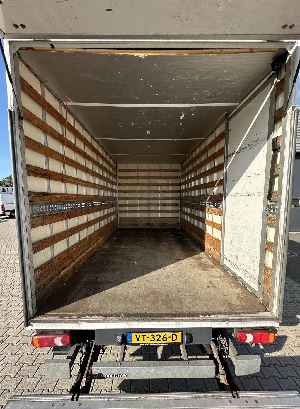 Renault Master T35 2.3 dCi L4 Bakwagen met laadklep DL 13