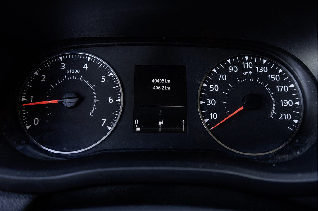 Renault Master T35 dCi 135 | L2H2 | Navi | Imperiaal | Ladder | LED | PDC | Euro 6 16