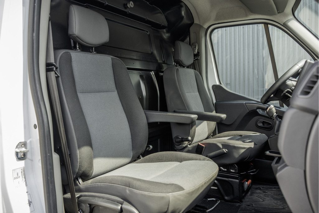 Renault Master T35 dCi 180PK | L3H2 | 3.5T Trekgewicht | Luchtvering | LED | Camera | Navi | Cruise | Airco| PDC | Euro 6 16