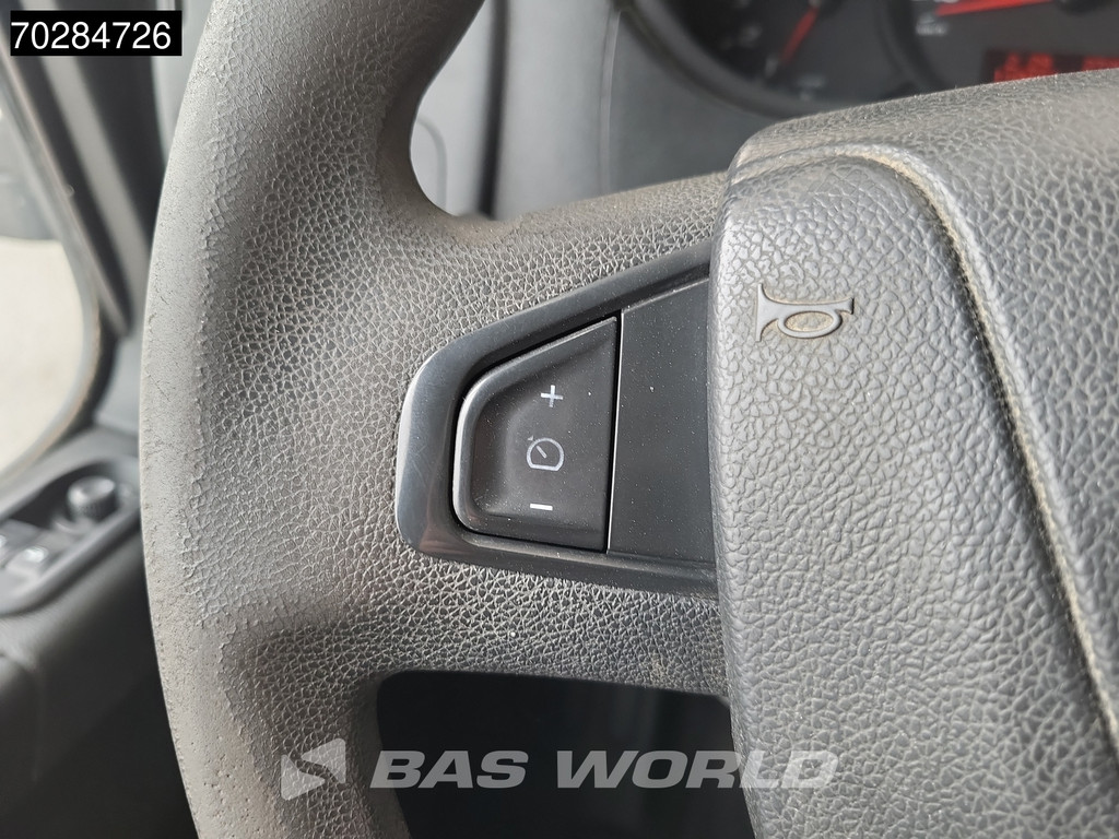 Renault Master 130PK Dubbel Cabine Dubbellucht L3H2 3,5t Trekhaak Airco Cruise Imperiaal Werkplaatsinrichting Euro6 DC Doka Mixto 8m3 Airco Trekhaak Cruise control 18