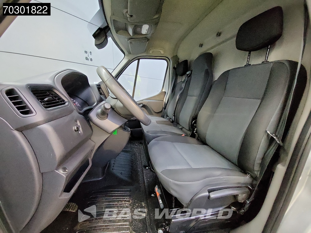 Renault Master 135PK L3H2 Trekhaak LED Navi Airco Cruise Camera Parkeersensoren v+a APK 03-2026 Euro6 L3 Airco Trekhaak Cruise control 11