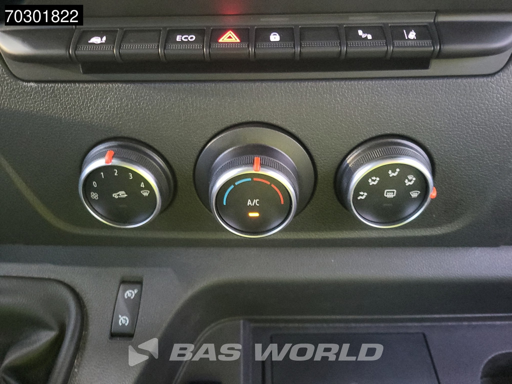 Renault Master 135PK L3H2 Trekhaak LED Navi Airco Cruise Camera Parkeersensoren v+a APK 03-2026 Euro6 L3 Airco Trekhaak Cruise control 17