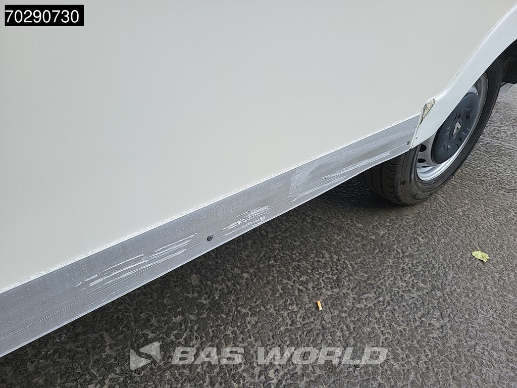Renault Master 145PK Bakwagen Lowliner Achterdeuren Airco Cruise Euro6 Meubelbak Plancher Foodtruck Paardenwagen 17m3 Airco Cruise control 19