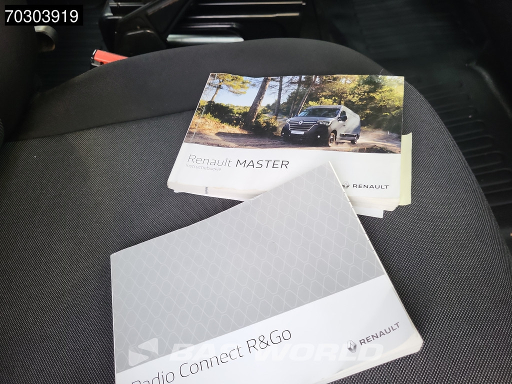 Renault Master 145PK Open Laadbak Dubbel Cabine 3,5t Trekhaak Dubbellucht LED Airco Cruise Standkachel APK 07-2026 Euro6 Pritsche Pickup Open Box Airco Trekhaak Cruise control 18