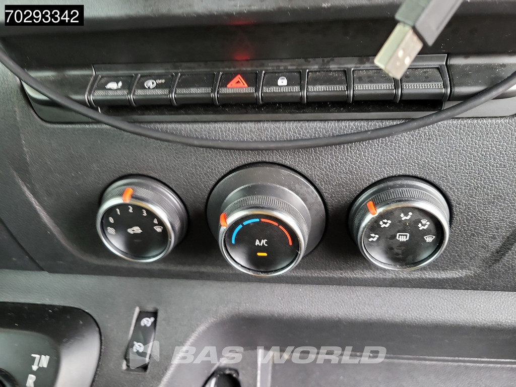 Renault Master 150PK Bakwagen Airco Cruise Luchtvering Meubelbak Plancher Verkoopwagen Foodtruck Paardenwagen 18m3 Airco Cruise control 13