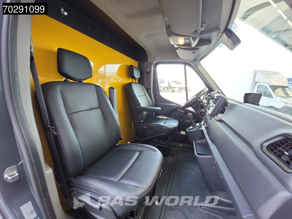 Renault Master 150PK Bakwagen Airco Cruise Luchtvering Meubelbak Plancher Verkoopwagen Foodtruck Paardenwagen 18m3 Airco Cruise control 16