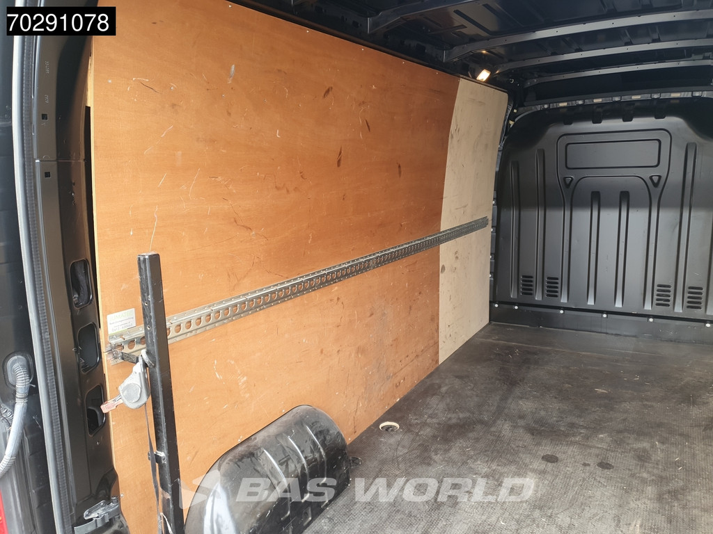 Renault Master 150PK L3H2 Oprijplaat Trekhaak Navi Camera Airco Cruise APK 03-2026 12m3 Airco Trekhaak Cruise control 9